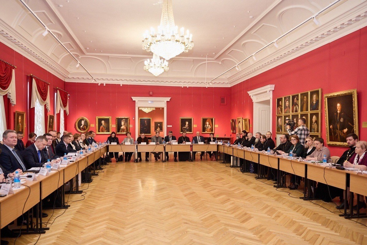 Представители Церкви обсудили в Совете Федерации сохранение объектов культурного наследия