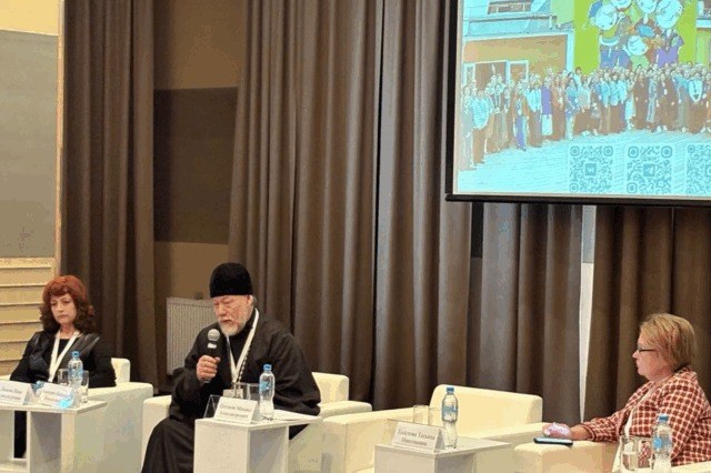 Протоиерей Михаил Потокин выступил на конференции в Петербурге