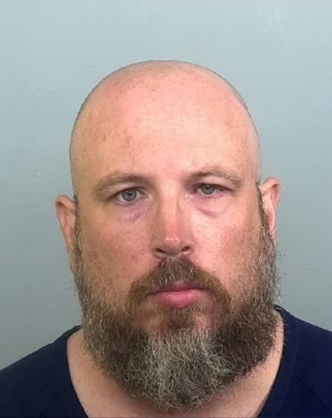 Бывший пастор приговорен к нескольким пожизненным срокам за сексуальное насилие над детьми