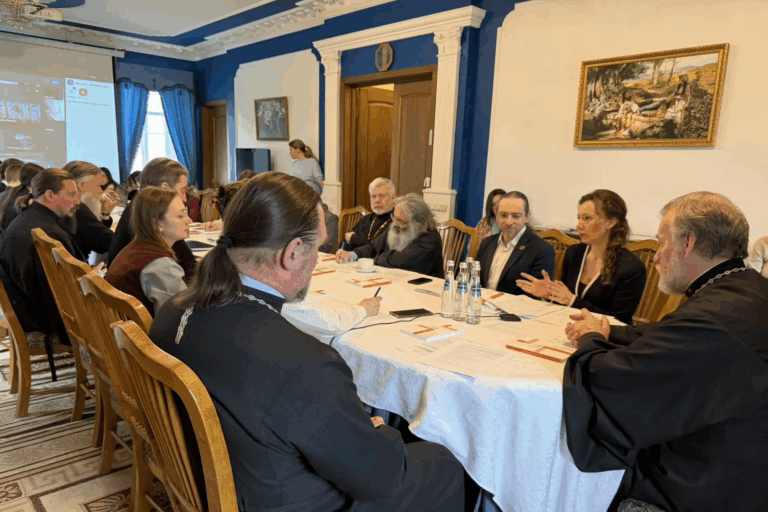 Синодальный отдел по благотворительности провел семинар по организации богослужений для детей с аутизмом