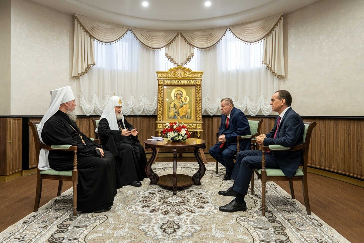 Патриарх Кирилл встретился с полпредом президента в ЮФО, губернатором Кубани и главой Кубанской митрополии