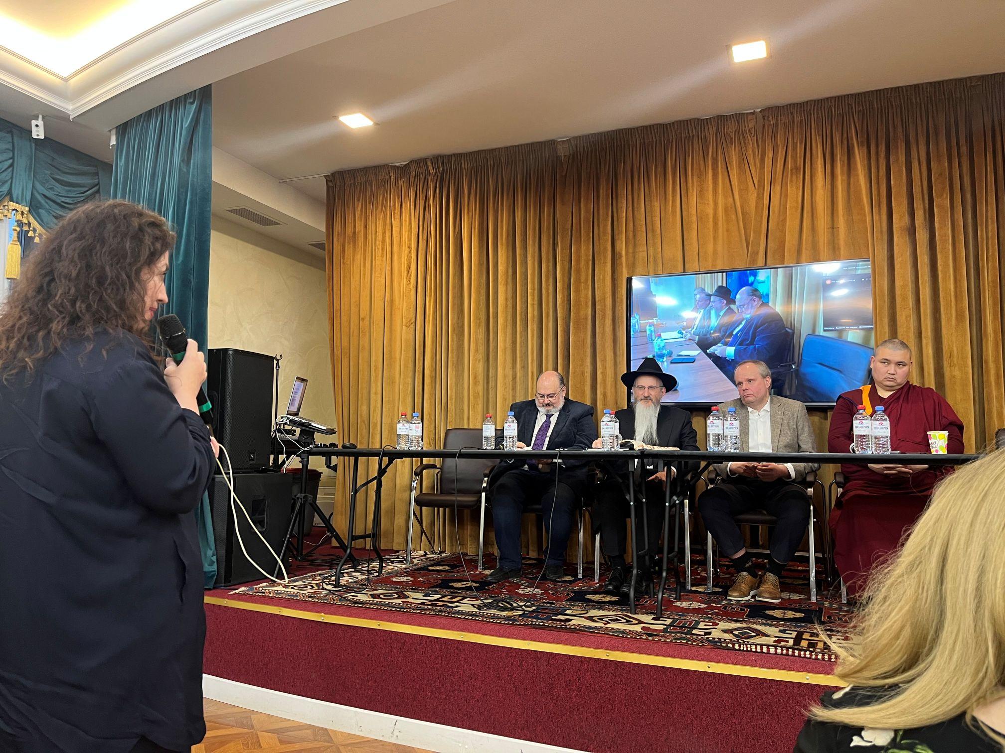 Лазар: разрушение статуи другой религии