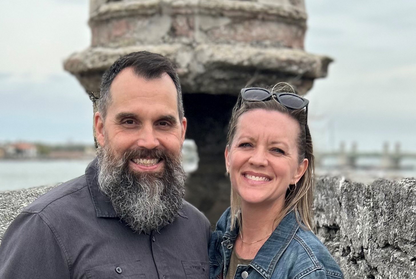 Закон Вашингтона, заставляющий христианских приёмных родителей принимать ЛГБТ-идеологию, может быть дискриминационным: судья