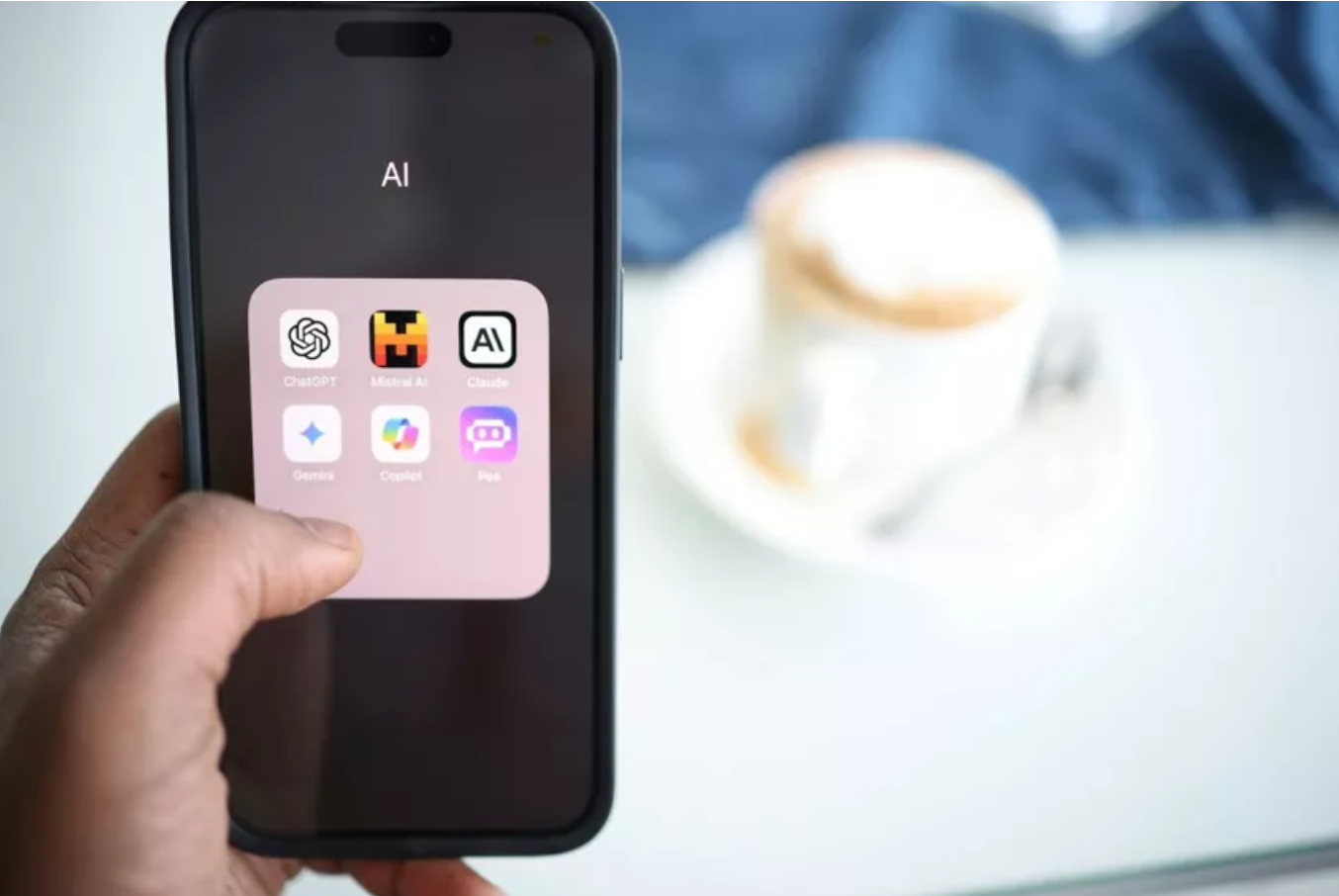 Опрос: более 60% прихожан обеспокоены влиянием ИИ на христианство