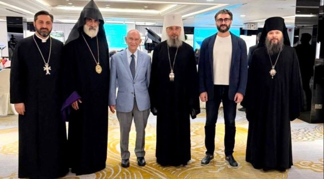 Митрополит Сергий принял участие в праздновании 190-летия армянского храма в Сингапуре