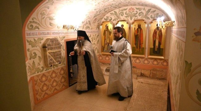 В Новоспасском монастыре отслужили панихиду по братьям Никитичам Романовым