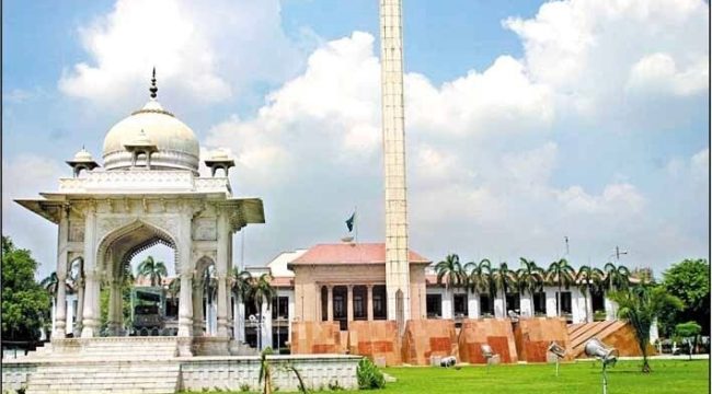 В Пенджабе (Пакистан) предложили законопроект о криминализации насильственного обращения в другую веру