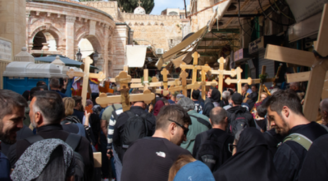 В Иерусалиме Пасха омрачена войной и ограничениями доступа к Храму Гроба Господня