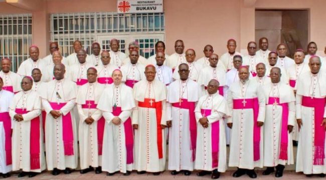 Епископы призывают конголезцев освободиться от «камней, которые держат ДРК в тени смерти»