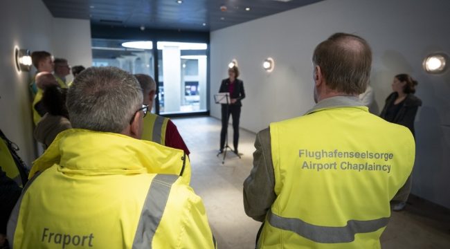 Посещение аэропорта: Церковь хочет больше внимания к пастырскому служению