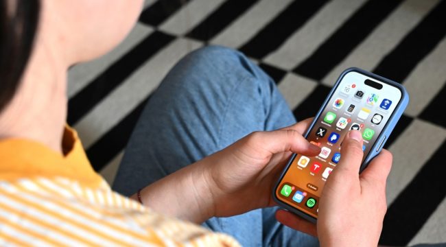 В восьми федеральных землях Германии введены запреты на использование телефонов в школах