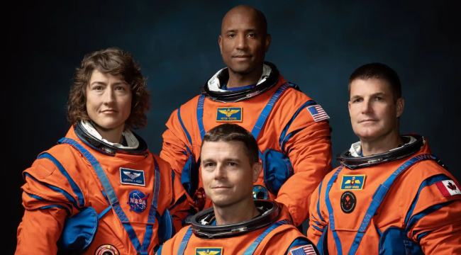 Астронавты миссии Artemis II проснулись под песню «Good Morning» от Mandisa и TobyMac