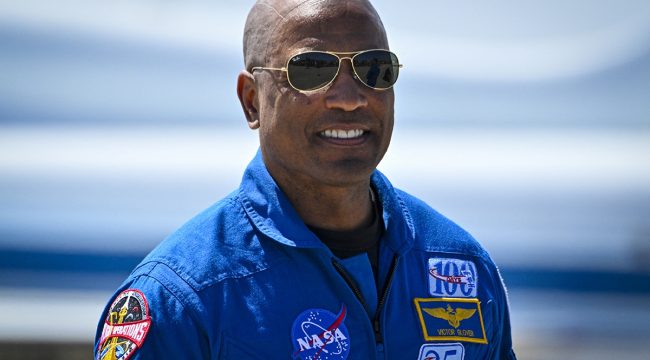 Христианский пилот миссии Артемида II Виктор Гловер размышляет о Божьем творении из космоса