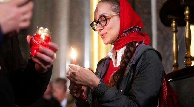 Израиль разрешил доставку Благодатного огня в Россию на фоне перемирия