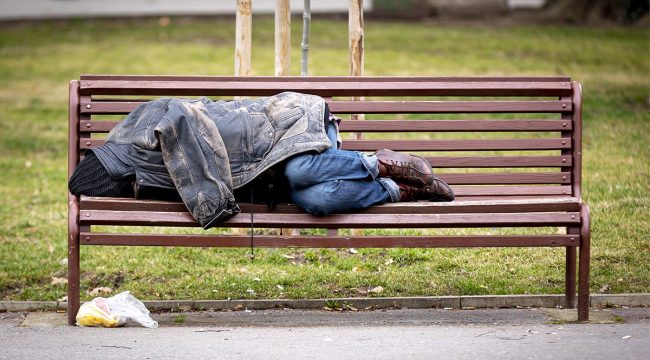 Суд разрешил церкви организовать приют для бездомных на своей территории