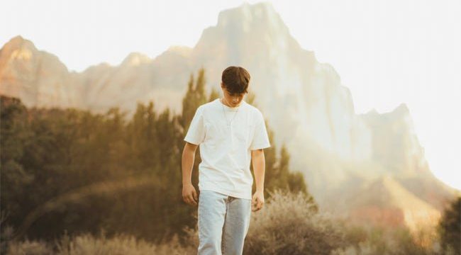 Подростковая сенсация Тейт Баттс выпускает 'Brought Me This Far', становясь определяющим голосом для нового поколения