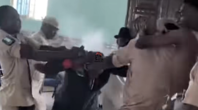 Ассамблеи Бога в Нигерии расследуют столкновение в церкви Угелли с участием пастора и прихожан