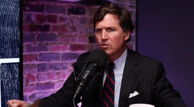 Такер Карлсон спровоцировал теологический «шторм», заявив, что «мусульмане любят Иисуса», а Трамп подобен Антихристу