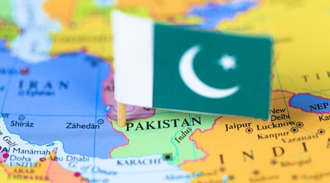 Мусульманин под угрозой оружия потребовал от христианки обратиться в ислам, выйти за него замуж или быть убитой