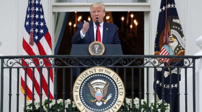 Удалённый пост Трампа о «великом враче»: почему это предупреждение для Церкви