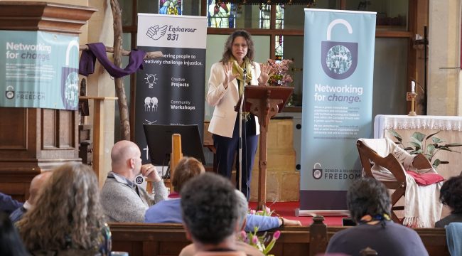 Конференция Marcham+10 открывается с новой срочностью в решении гендерно-специфического религиозного преследования