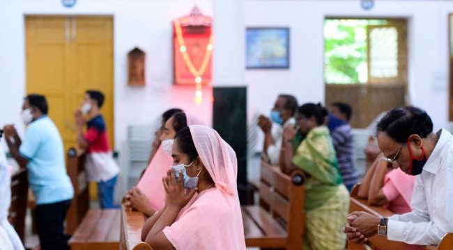 Индийский суд приостановил разбирательство против священника, проповедовавшего, что Иисус