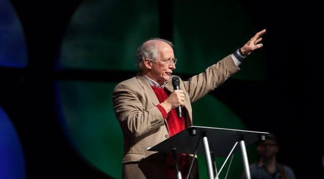 Джон Пайпер предупреждает: ИИ может мыслить, но никогда не будет «радоваться Богу» как люди