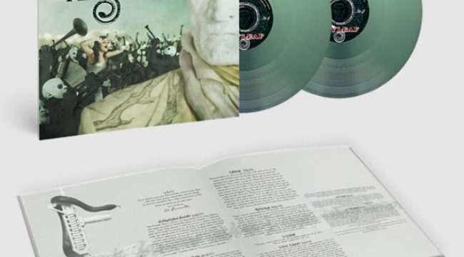 Flyleaf выпускает делюкс-версию второго альбома 'Memento Mori' на виниле