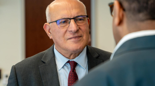 Алжир закрывает протестантские церкви: христиане уходят в подполье