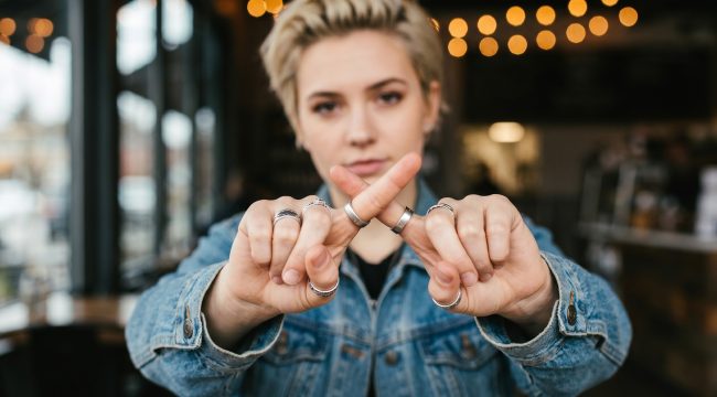 Большинство представителей поколения Z разорвали отношения с другом или членом семьи за последний год