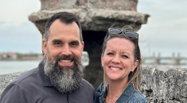 Закон Вашингтона, заставляющий христианских приёмных родителей принимать ЛГБТ-идеологию, может быть дискриминационным: судья