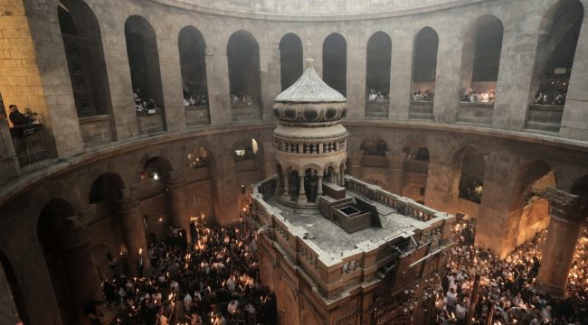 В Русской духовной миссии сообщили о времени схождения Благодатного огня