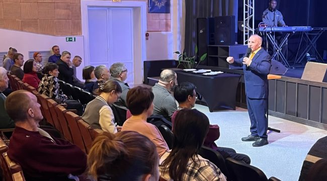 Евангельские церкви Марий Эл объединились на богослужение в Страстную пятницу