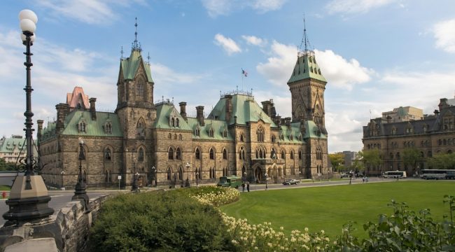 Архиепископ предупреждает об угрозе свободе вероисповедания из-за канадского законопроекта о ненависти