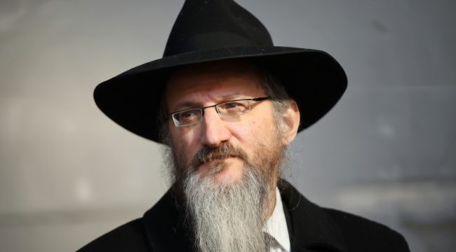 Берл Лазар назвал уничтожение статуи Христа израильским военным действием против Бога