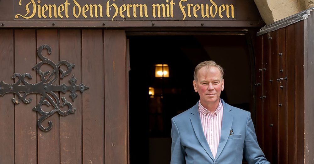 На Пасху нам позволено смеяться