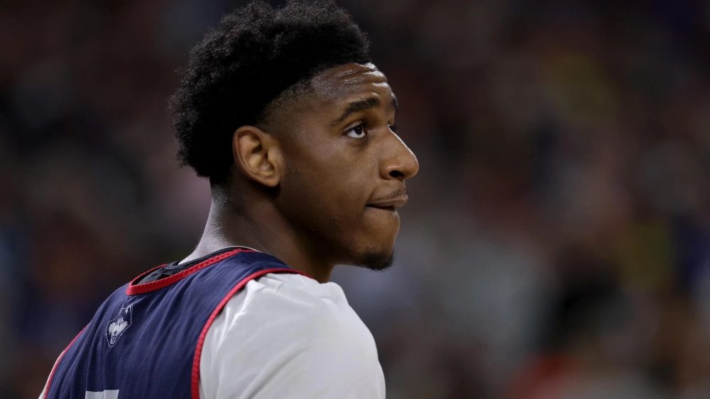 Тарис Рид-младший из UConn: 'Иисус изменил во мне всё'