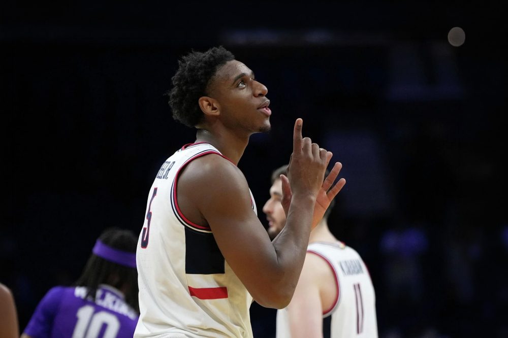 Тарис Рид-младший из UConn использовал свой путь в Мартовском безумии для распространения Евангелия