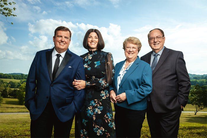 The Hyssongs подписали контракт с Horizon Records