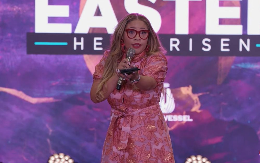 Жена госпел-звезды Марвина Саппа заявляет, что церковные средства не оплачивали роскошную свадьбу