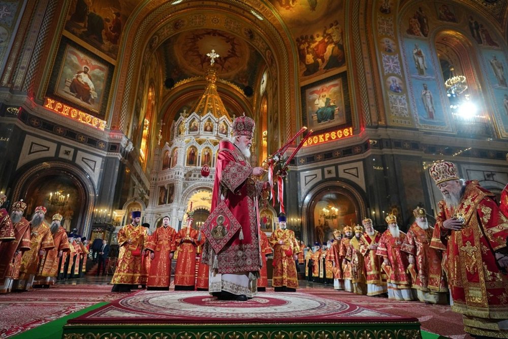 Патриарх Кирилл совершил Пасхальную вечерню в Храме Христа Спасителя