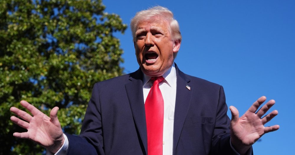 Трамп: Папе следует взять себя в руки