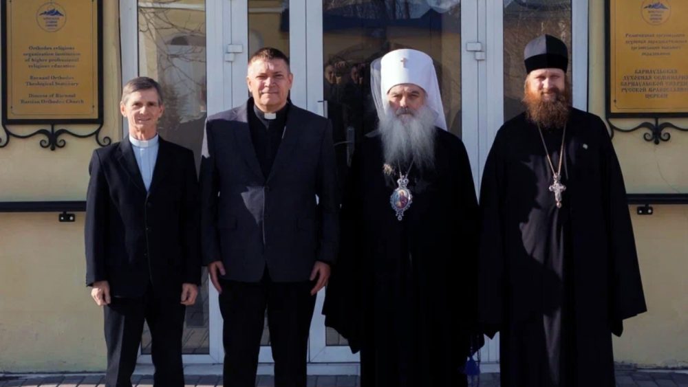 Межконфессиональный диалог о Библии и традиционных ценностях состоялся в Барнауле
