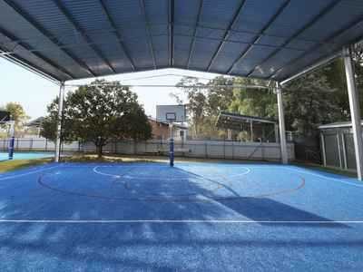 Инклюзивная и доступная для всех многофункциональная спортивная площадка: проект для детей