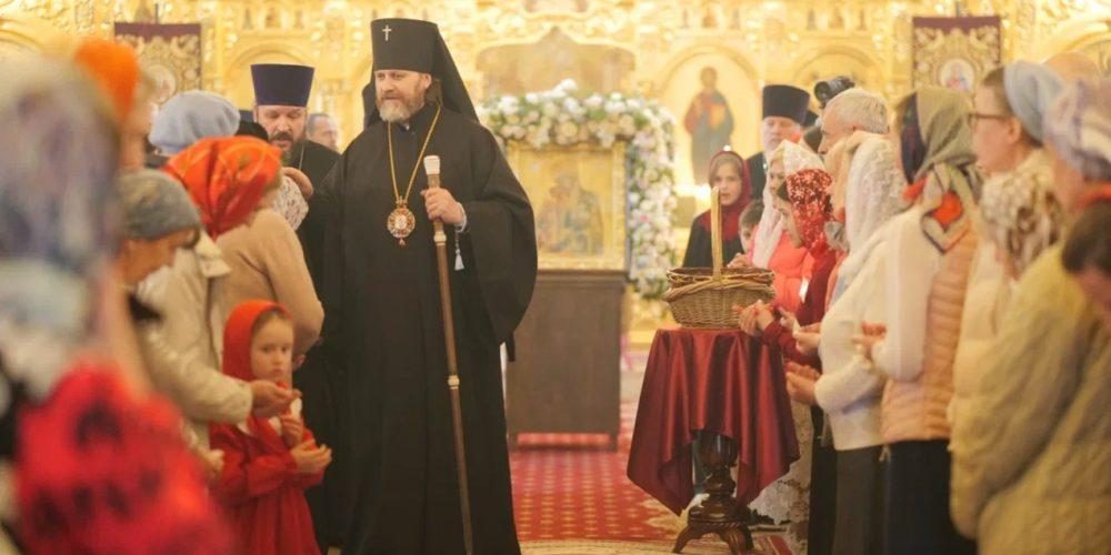 Архиепископ Фома совершил пасхальную вечерню в Рублеве