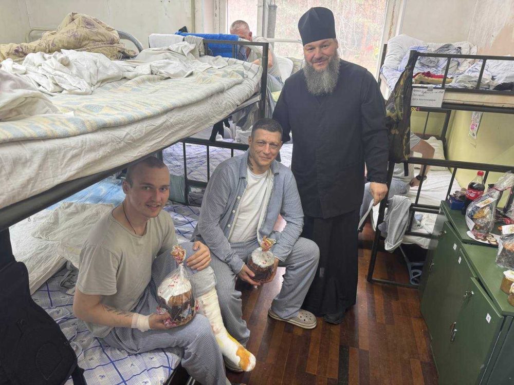 Делегация Патриарших добровольцев провела гуманитарную акцию в Белгородской митрополии