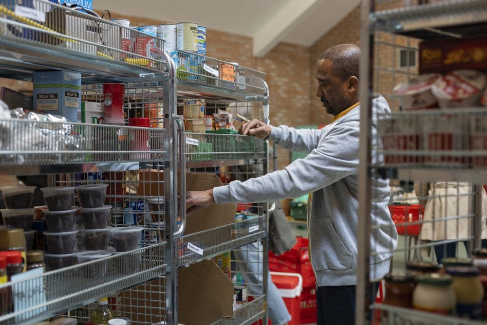 Городской совет Далласа рассматривает план регулирования питания бездомных церквями