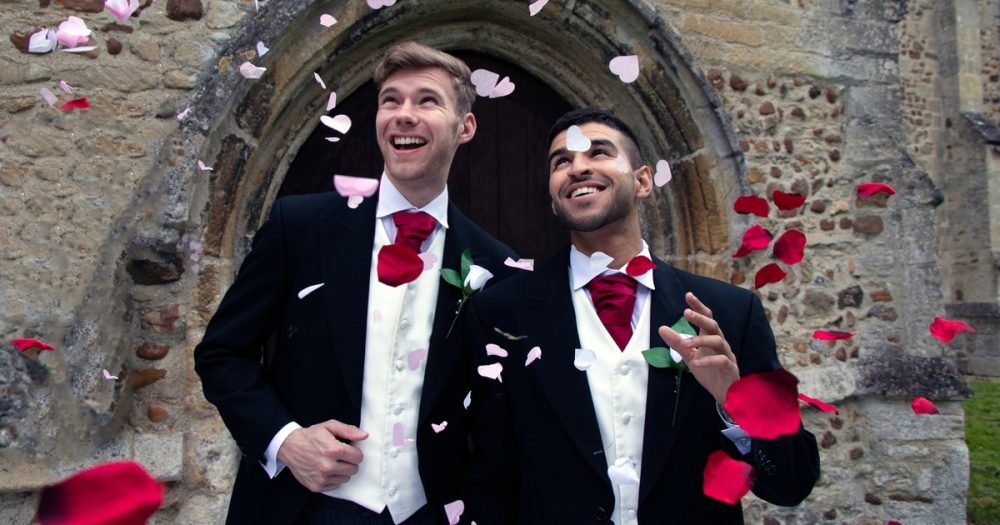 Англиканцы в Уэльсе приняли решение о благословении однополых пар