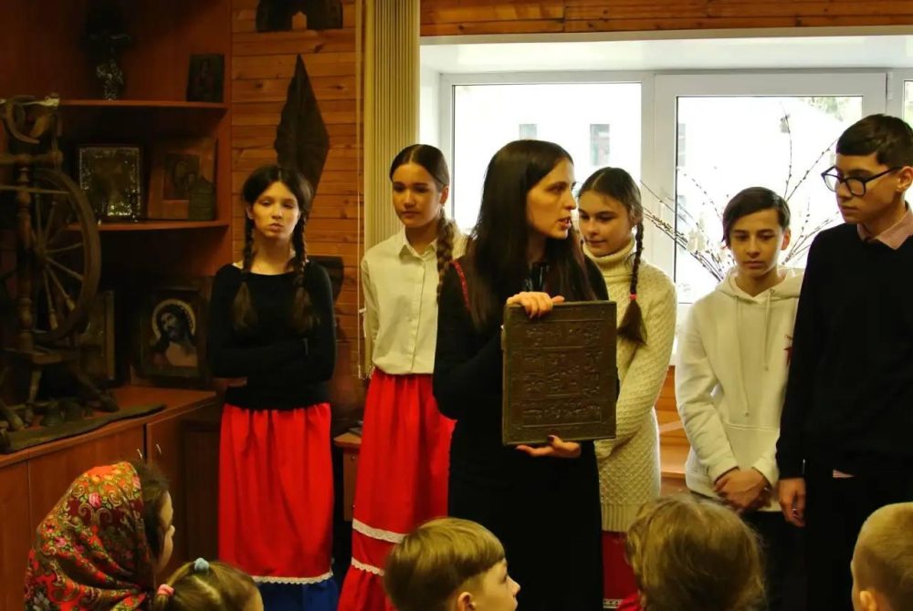 В храме Живоначальной Троицы в Остафьеве прошли детские пасхальные занятия