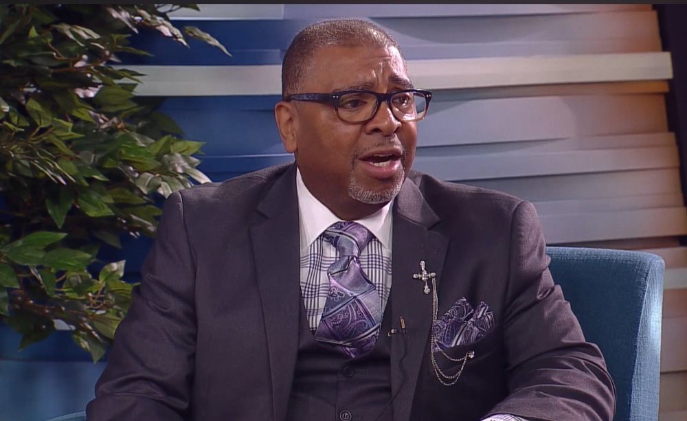 Министерство социальных услуг Миннесоты выделило 2,5 млн долларов церкви, возглавляемой осуждённым преступником, и теперь подаёт иск о нецелевом использовании грантов